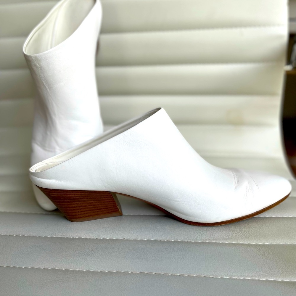 Vince Vigo Mules, white, 10